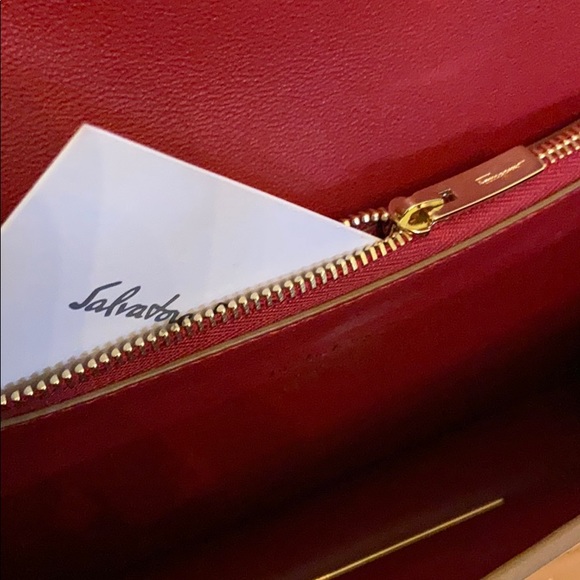 Salvator Ferragamo Bag - Picture 5 of 5